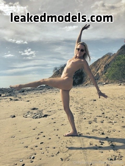 Suzy Hamilton aka Favorhamilton OnlyFans Naked Leaks 1